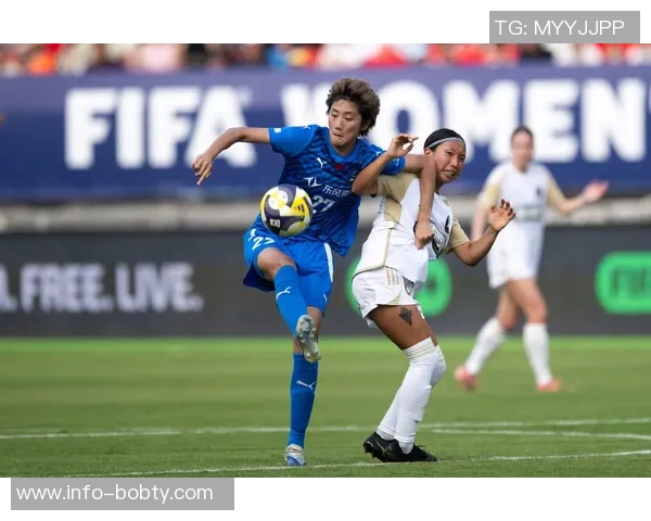 武汉车谷江大女足迎战奥克兰联现场观众人数创下新高达到32318人