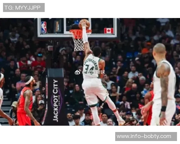 字母哥32分钟内表现出色却无力挽回局势贡献26分11板8助令人唏嘘