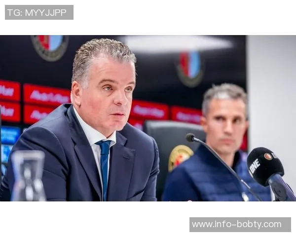 林加德转会费耶诺德引热议范佩西表示由技术团队决定不予置评