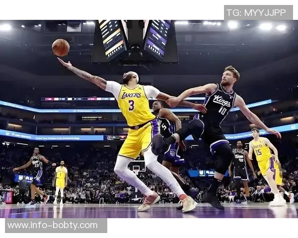 湖人三巨头数据分析：百回合净胜分仅为三分防守表现超出预期